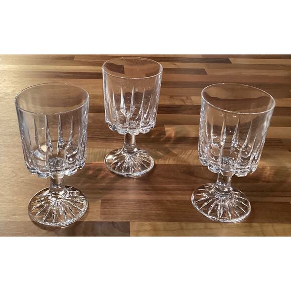 Vintage 6”Royal Crystal Rock RCR Zeus Wine Goblets Glasses Vertical Cut Set Of 3 - Picture 4 of 10